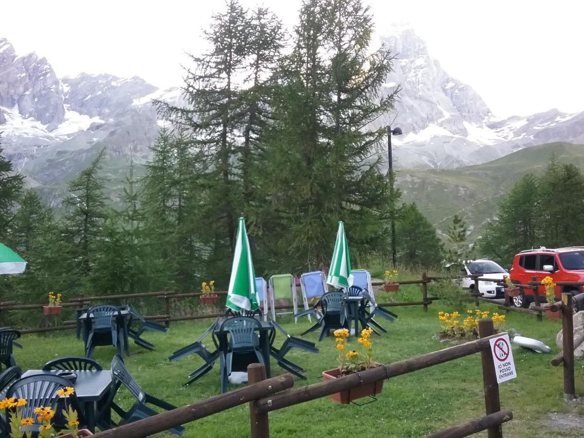 Appartamento A Cervinia - Cieloalto 布勒伊-切尔维尼亚 外观 照片